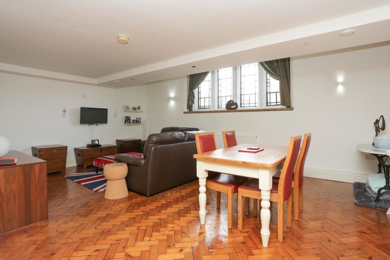 Properties To Let in Ladywell 