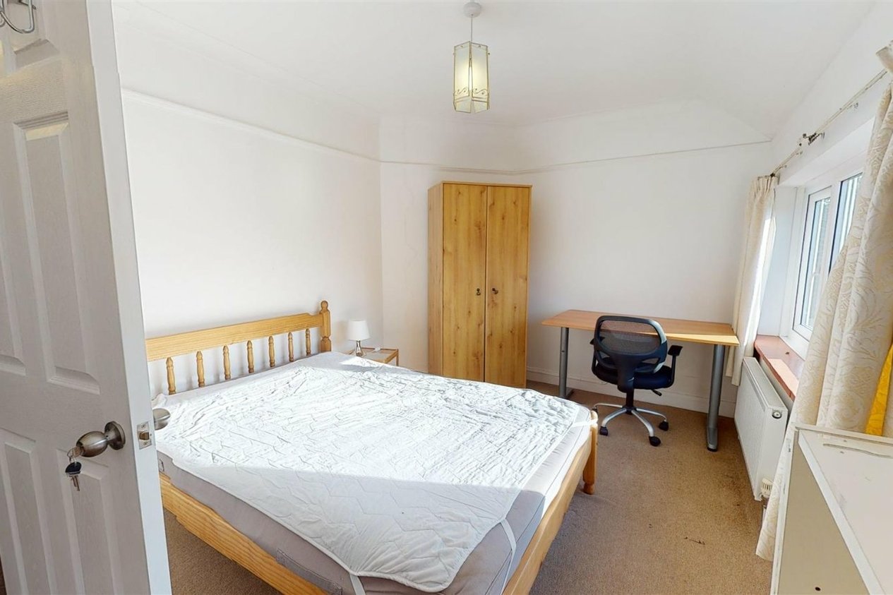 Properties To Let in Downs Road Canterbury