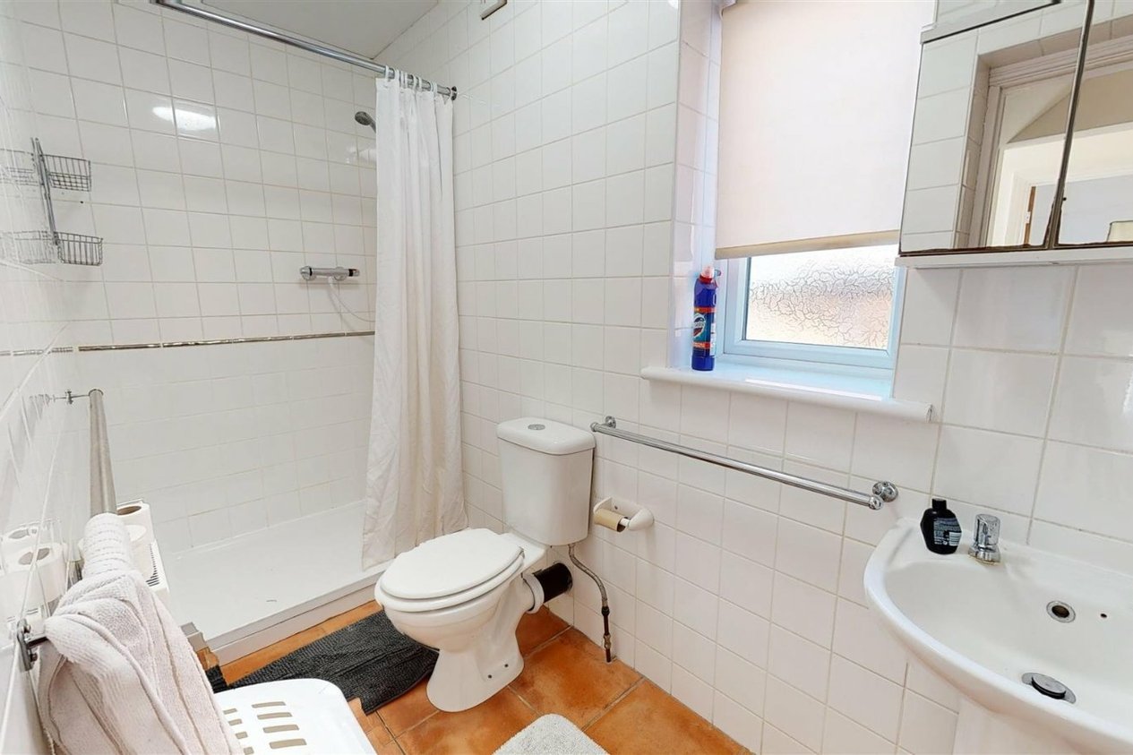 Properties To Let in Downs Road Canterbury