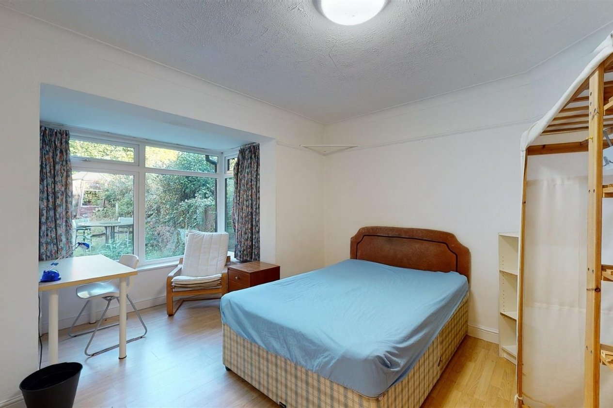 Properties To Let in Downs Road Canterbury