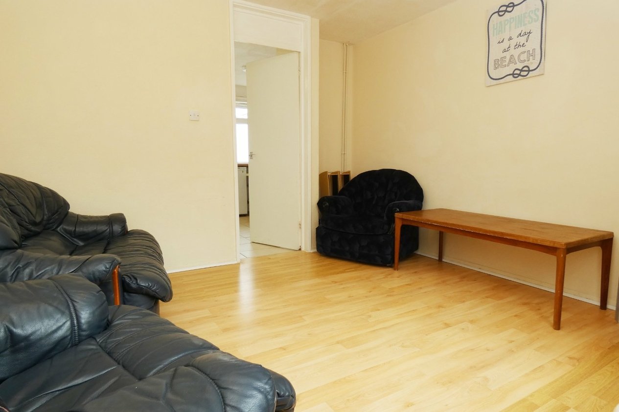 Properties To Let in Downs Road Canterbury