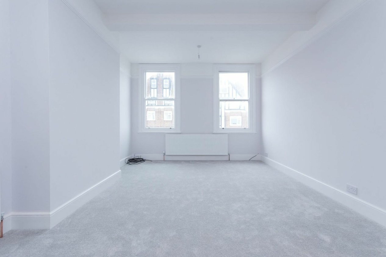 Properties To Let in Eastern Esplanade  Lynton Court Mansions