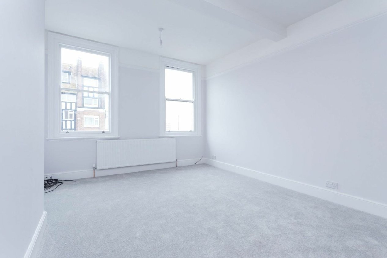 Properties To Let in Eastern Esplanade  Lynton Court Mansions
