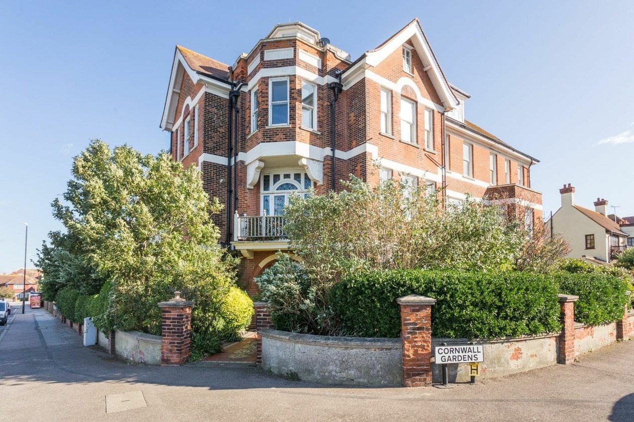 Properties To Let in Eastern Esplanade  Lynton Court Mansions