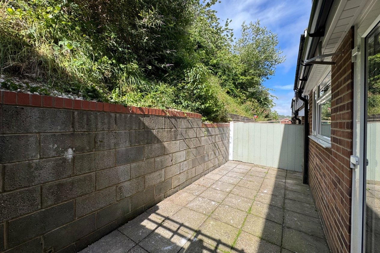 Properties To Let in Edred Road 