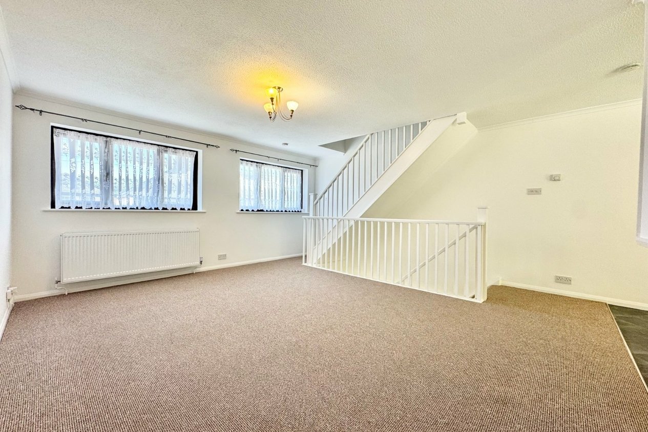 Properties To Let in Edred Road 
