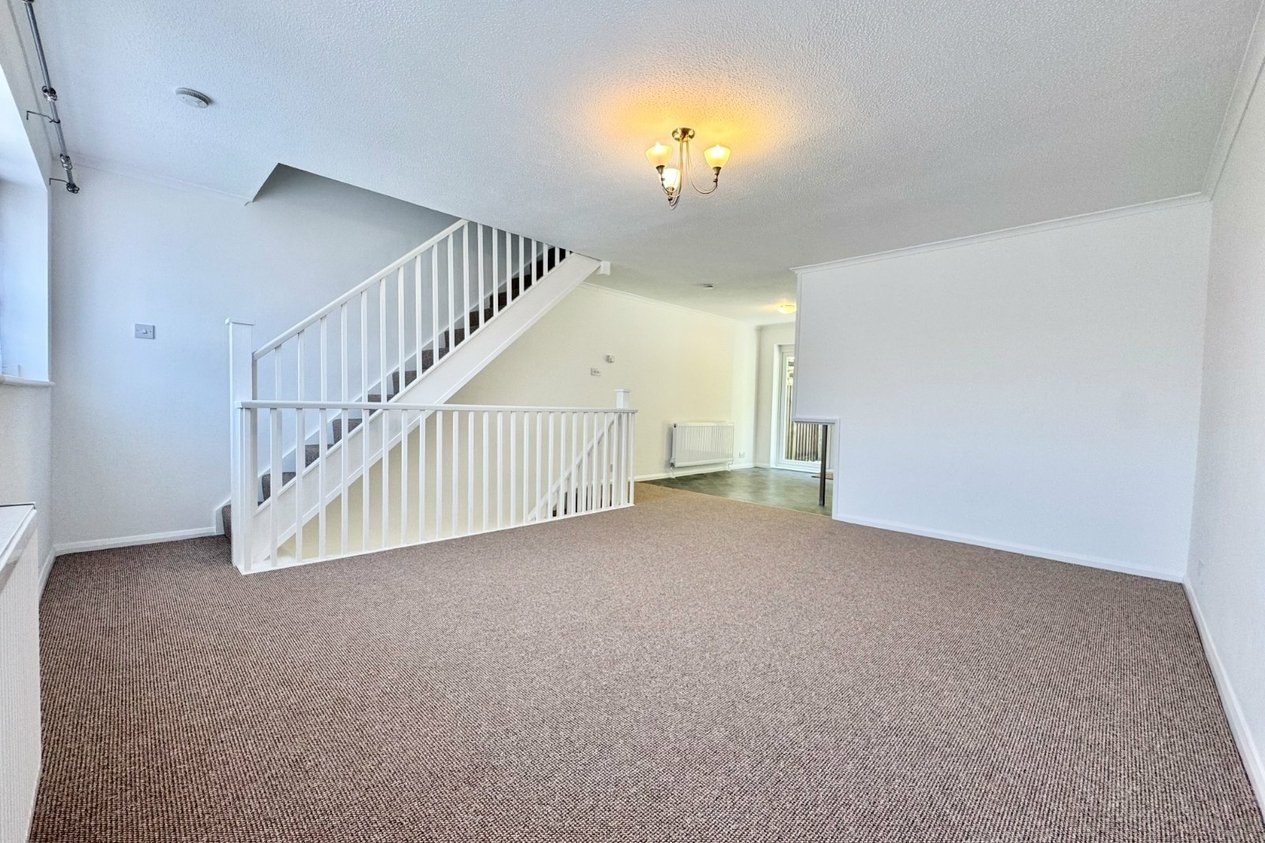 Properties To Let in Edred Road 