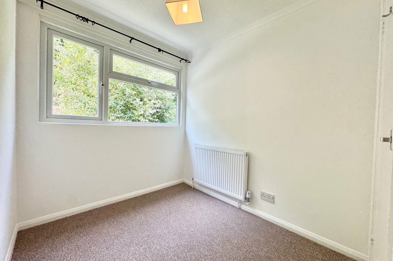 Properties To Let in Edred Road 