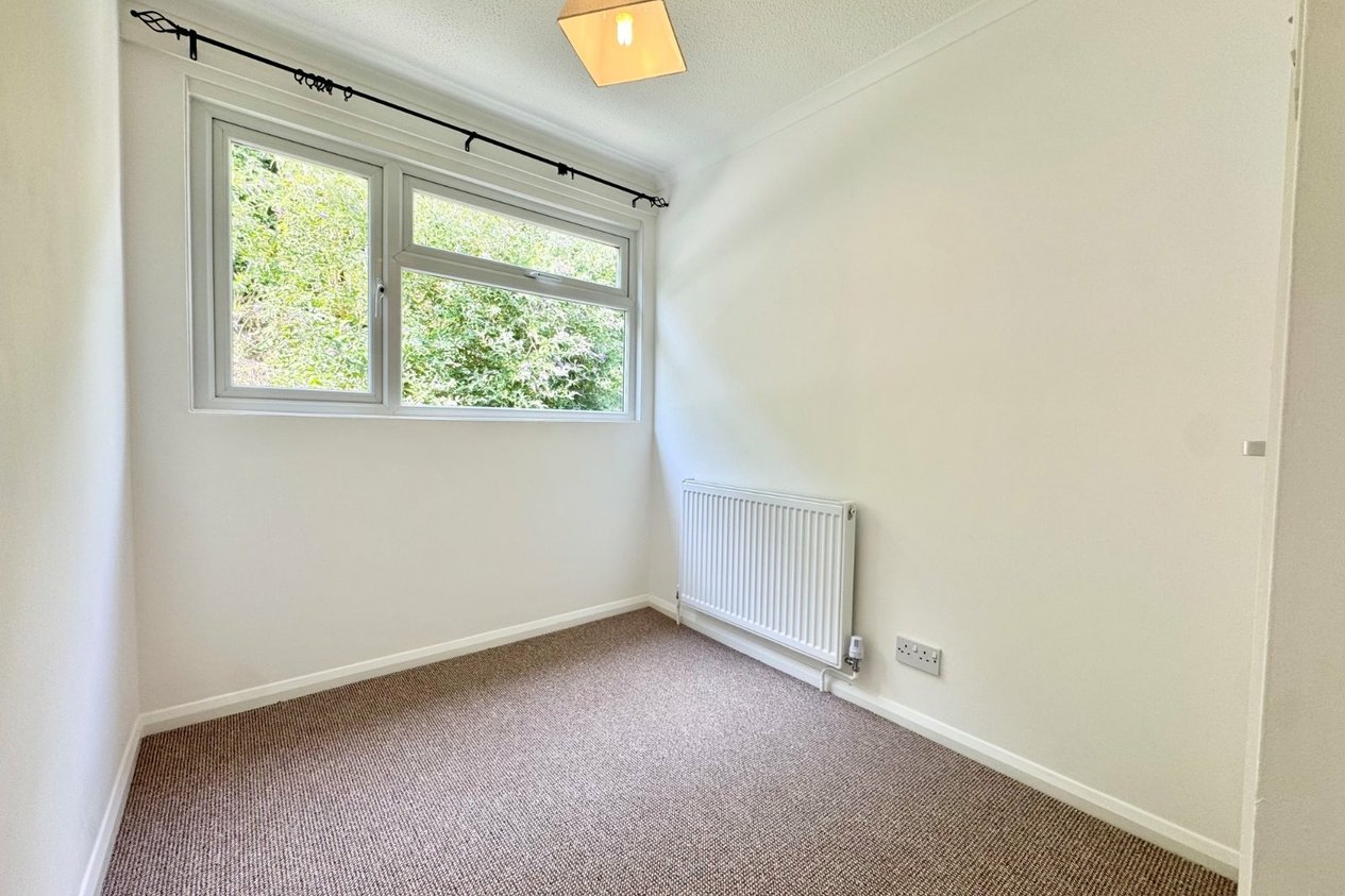 Properties To Let in Edred Road 