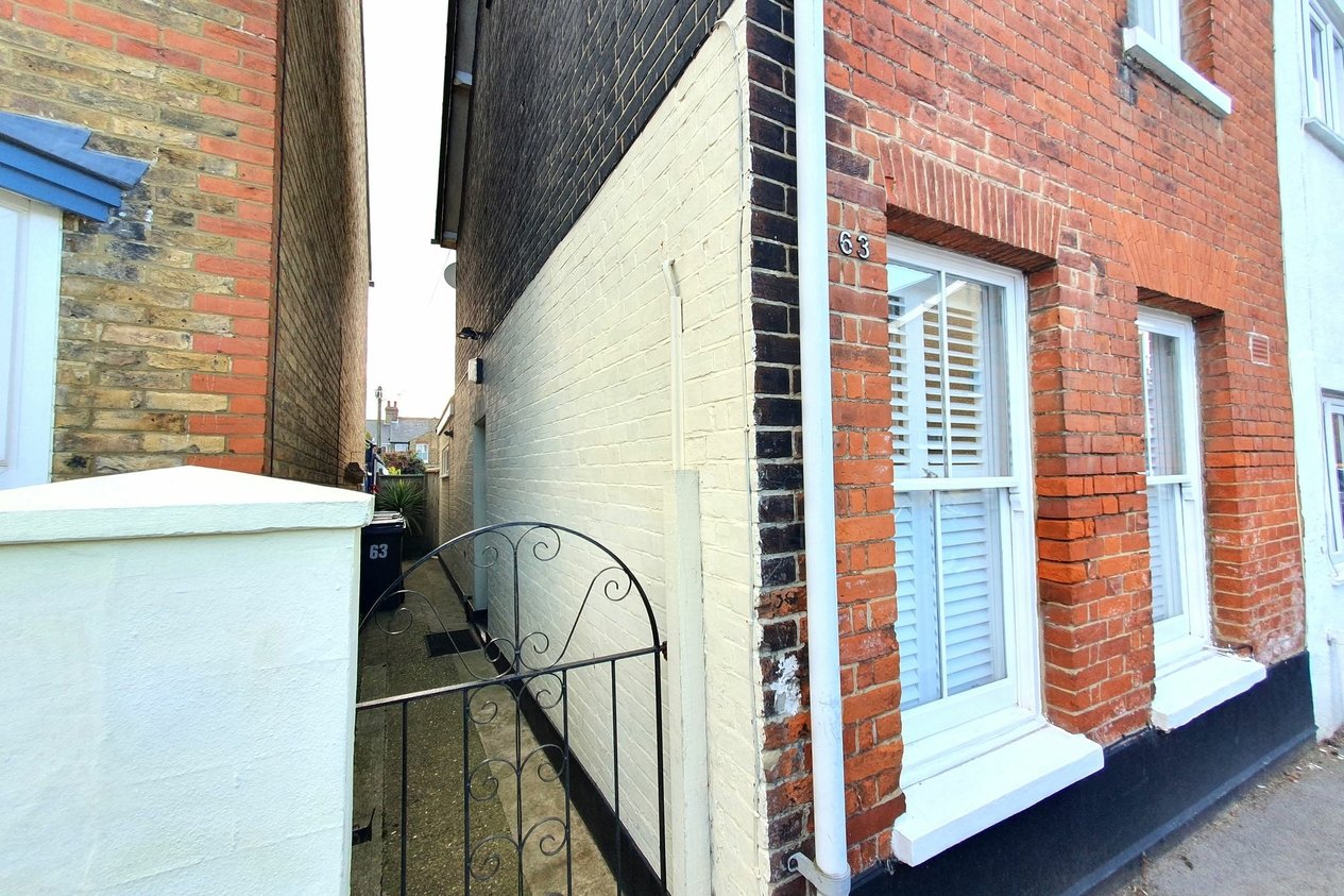 Properties Let Agreed in Essex Street  Whitstable