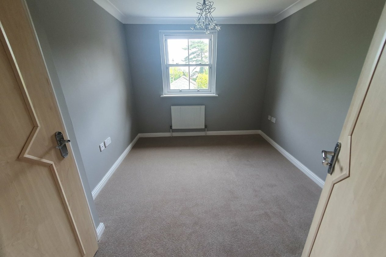 Properties Let in Falcon Close Herne