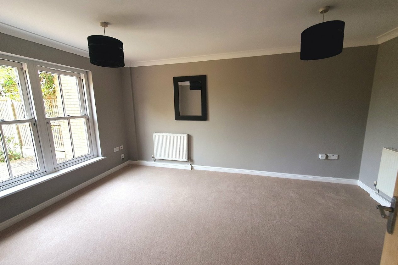 Properties Let in Falcon Close Herne