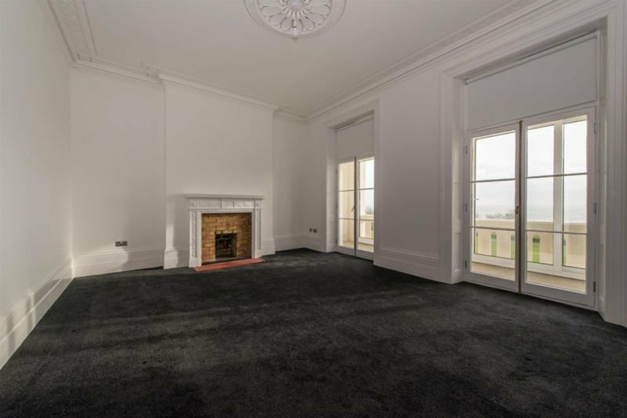 Properties Let in First Floor Flat 20 Westcliff Terrace Mansions