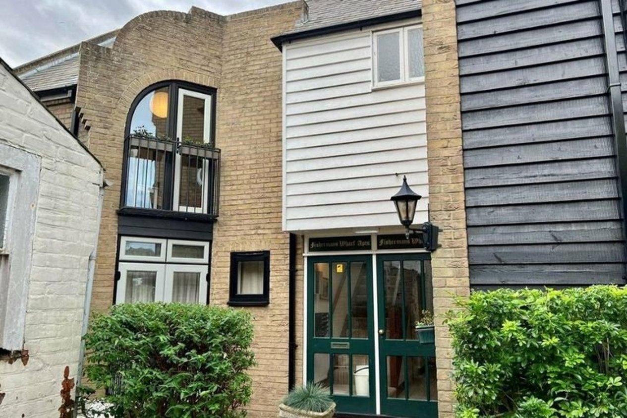 Properties Let in Fishermans Wharf The Quay