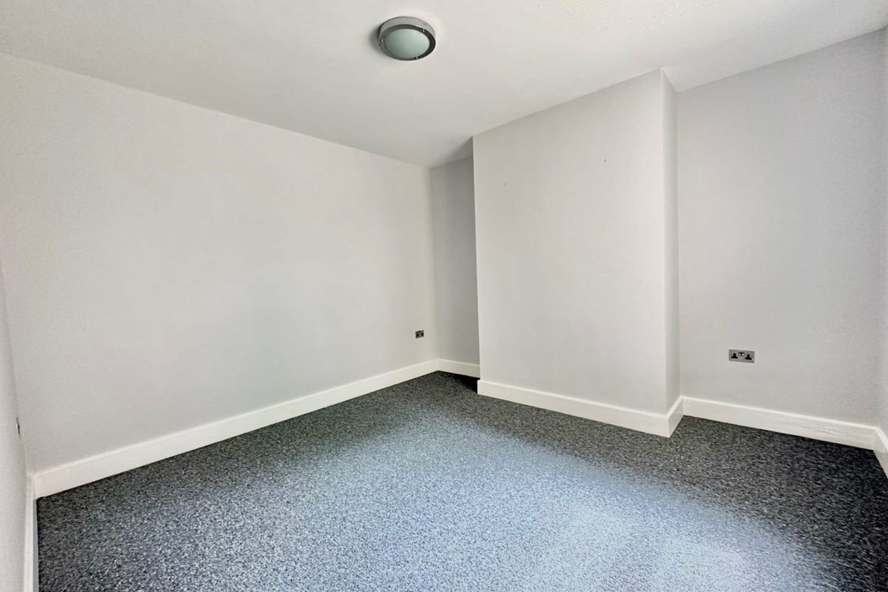 Properties To Let in Folkestone Road Dover