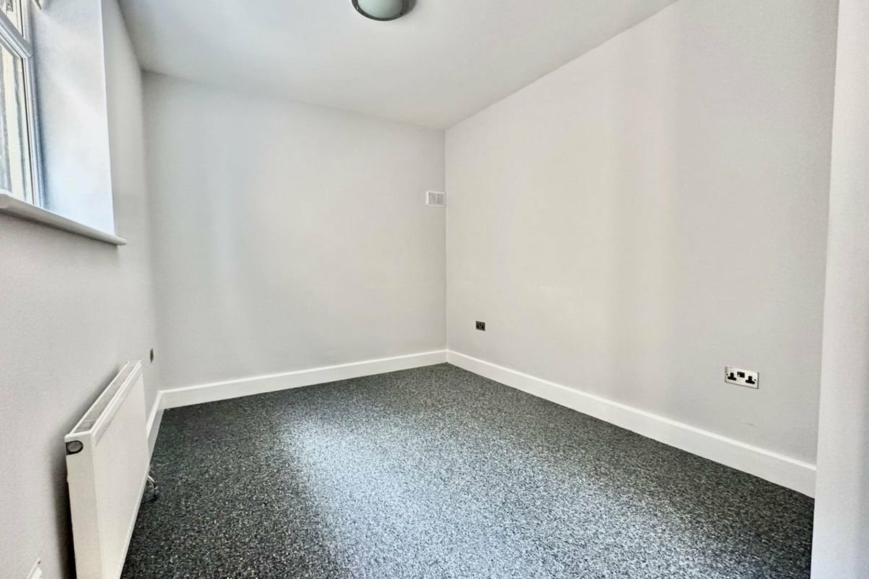 Properties To Let in Folkestone Road Dover