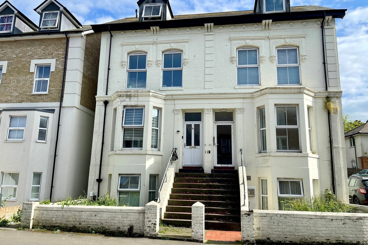 Properties Let Agreed in Folkestone Road  Dover