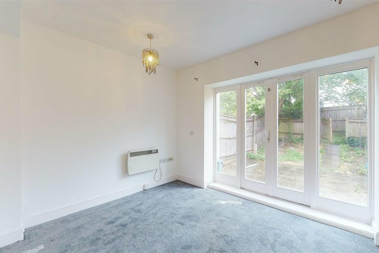 Properties Let in Folkestone Road 