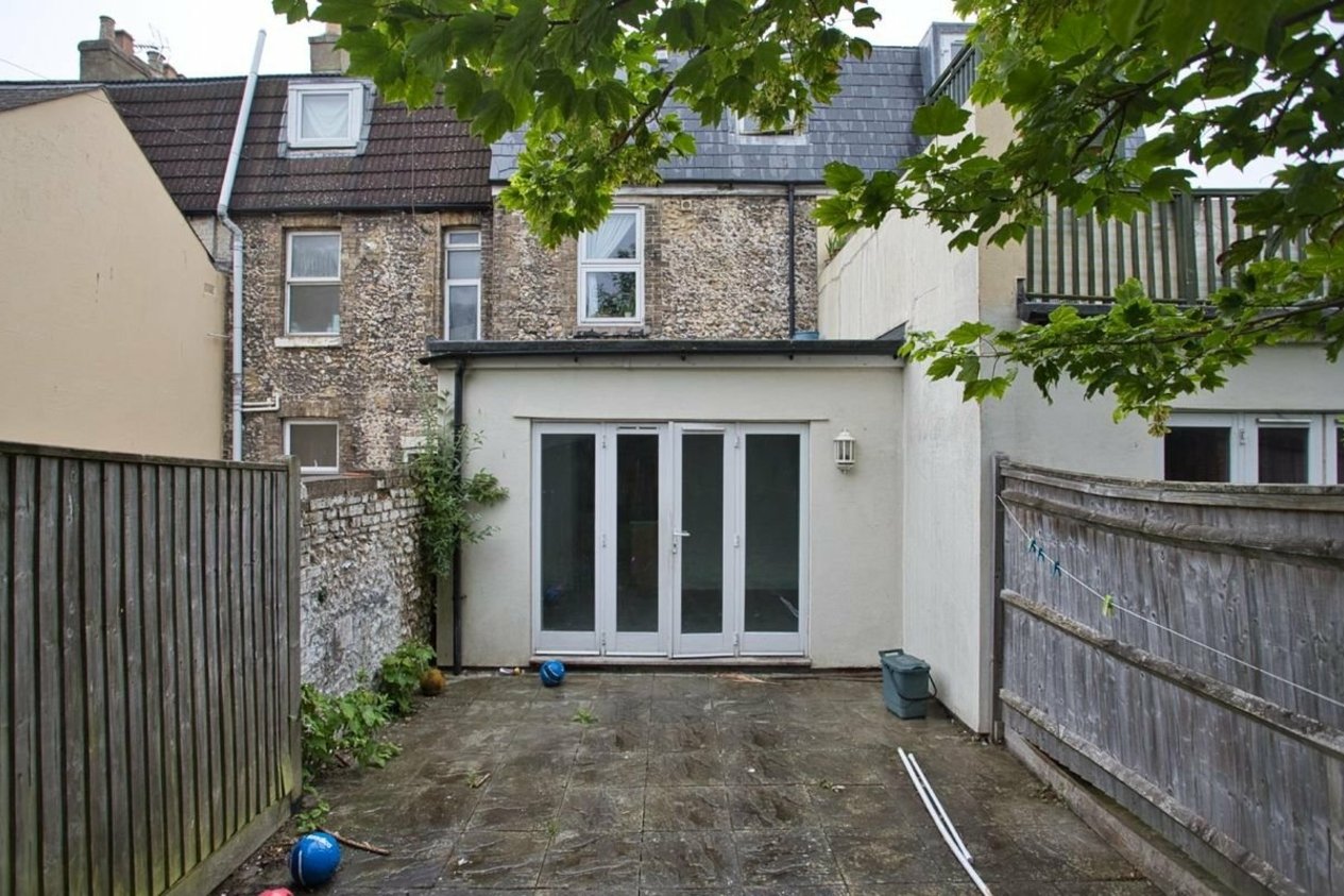 Properties Let in Folkestone Road 