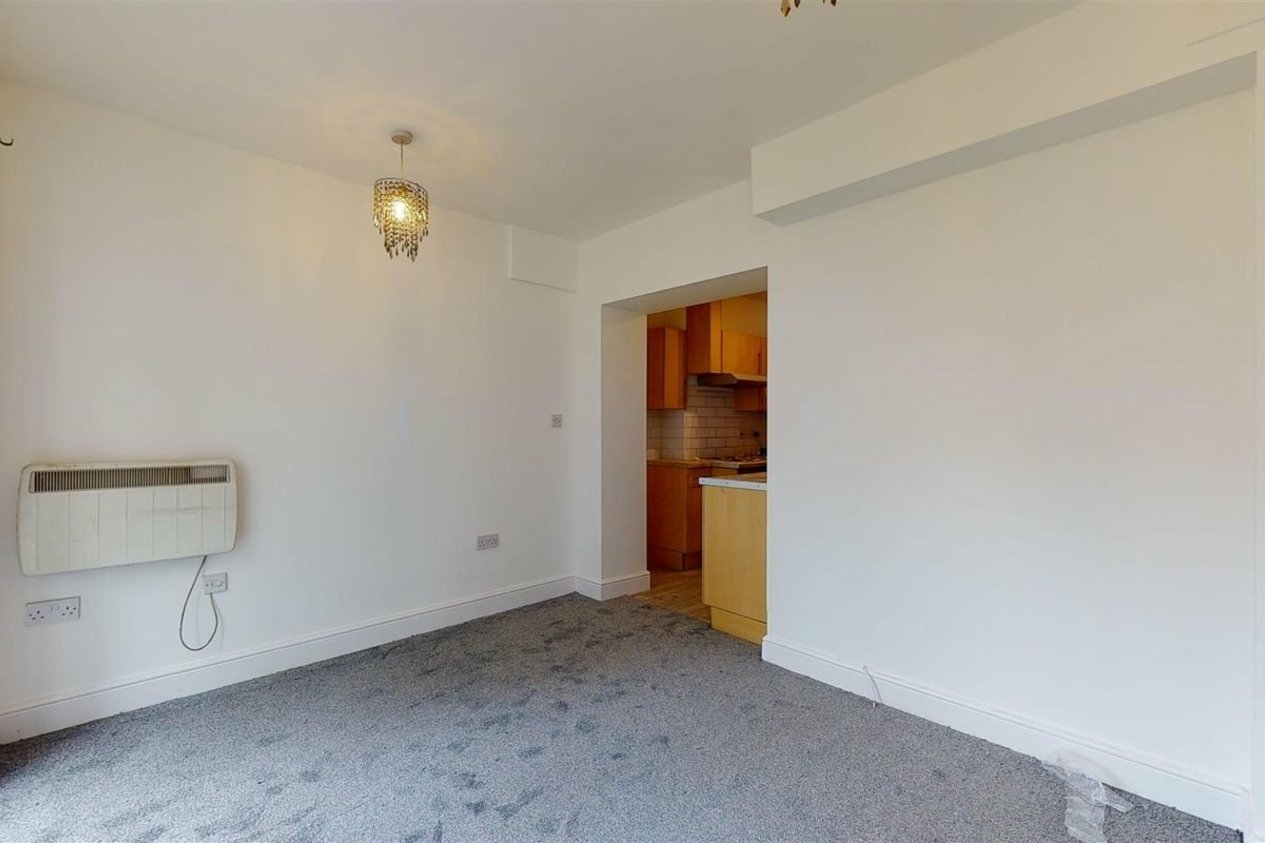 Properties Let in Folkestone Road 