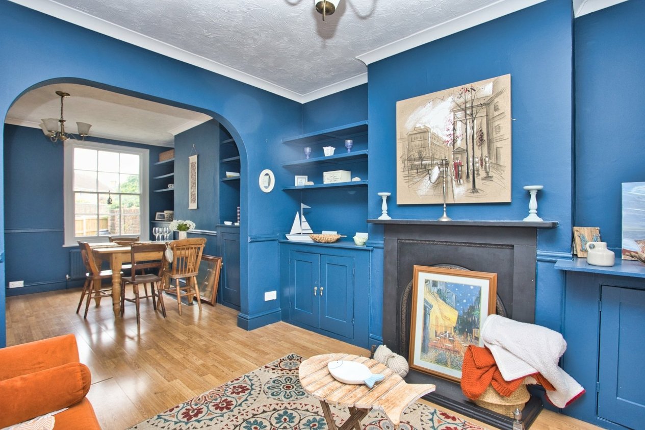 Properties To Let in Gladstone Road Deal