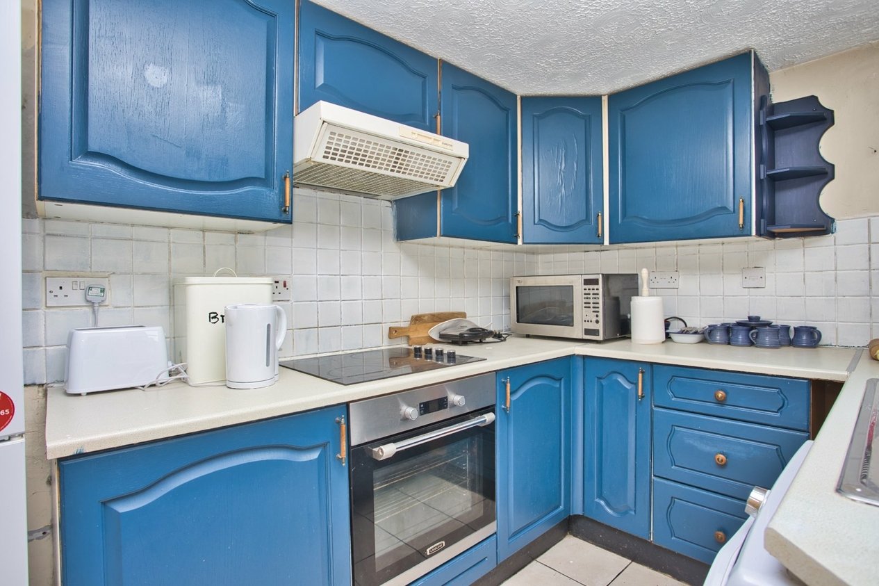 Properties To Let in Gladstone Road Deal