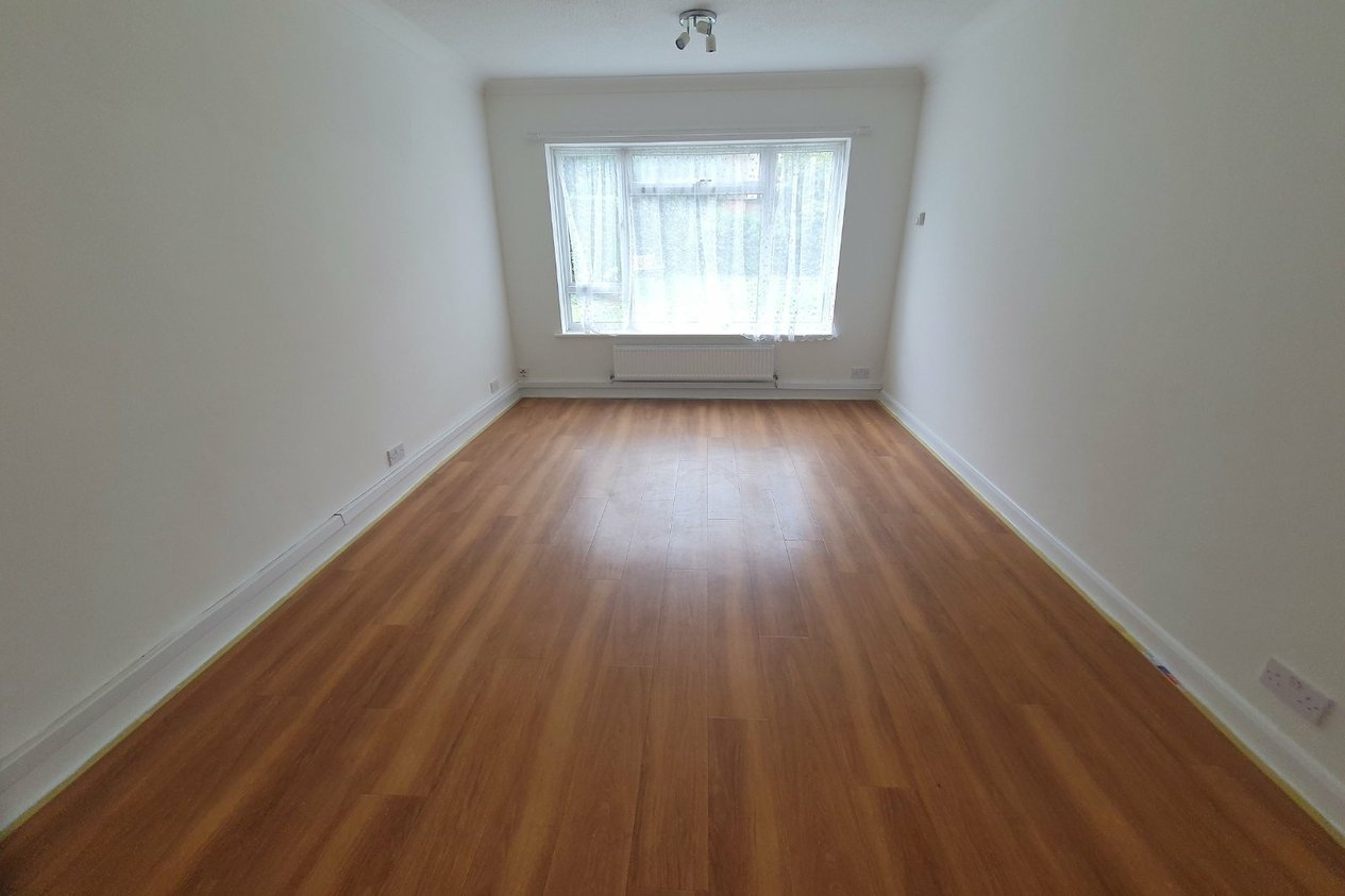 Properties Under Offer in Glebe Way Whitstable