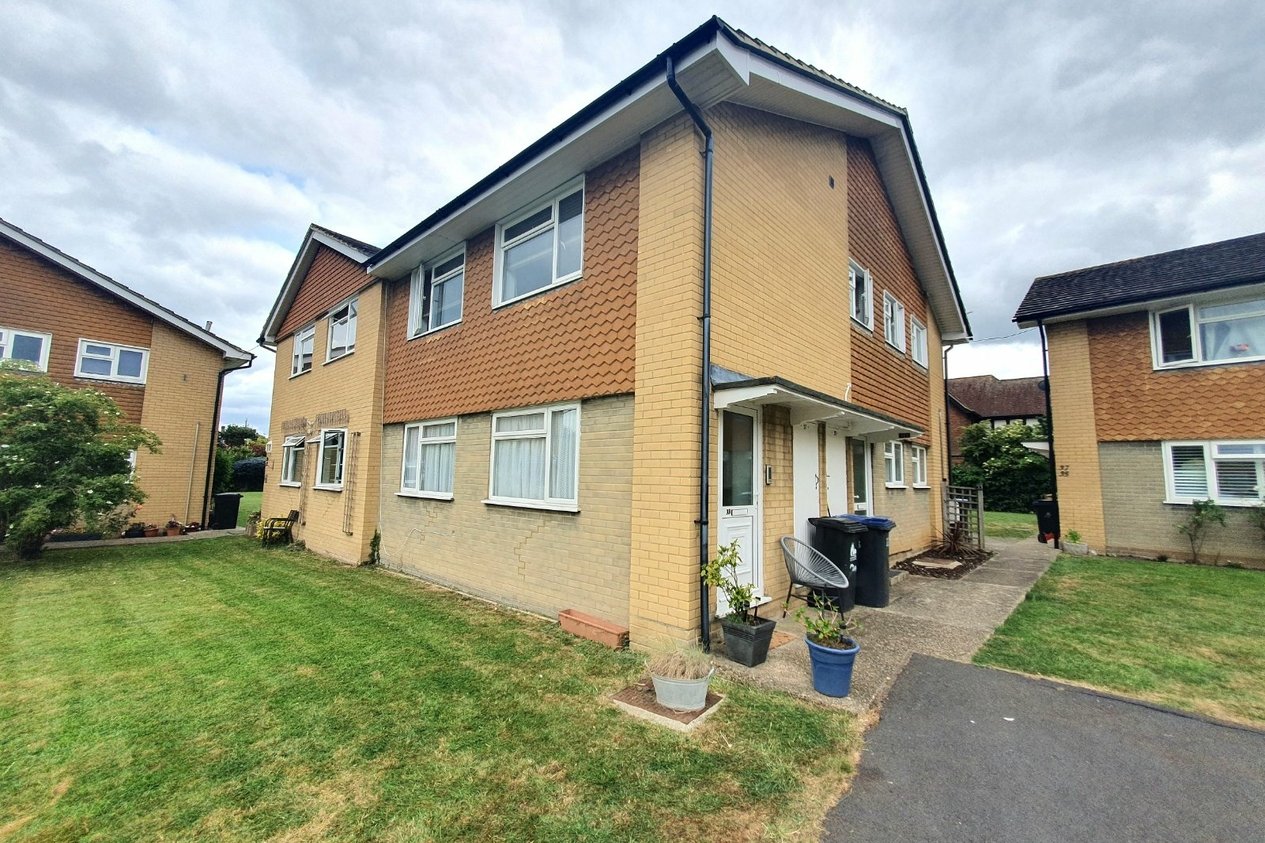 Properties Under Offer in Glebe Way Whitstable