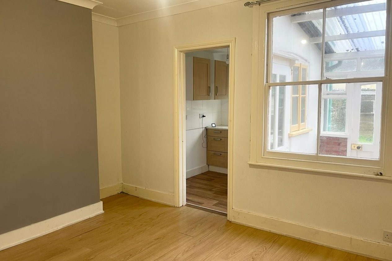 Properties Let in Glenfield Road Dover