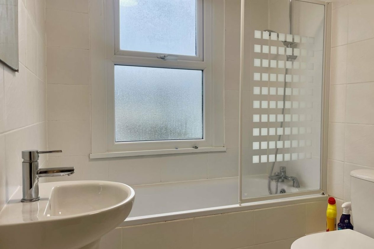 Properties Let in Glenfield Road Dover