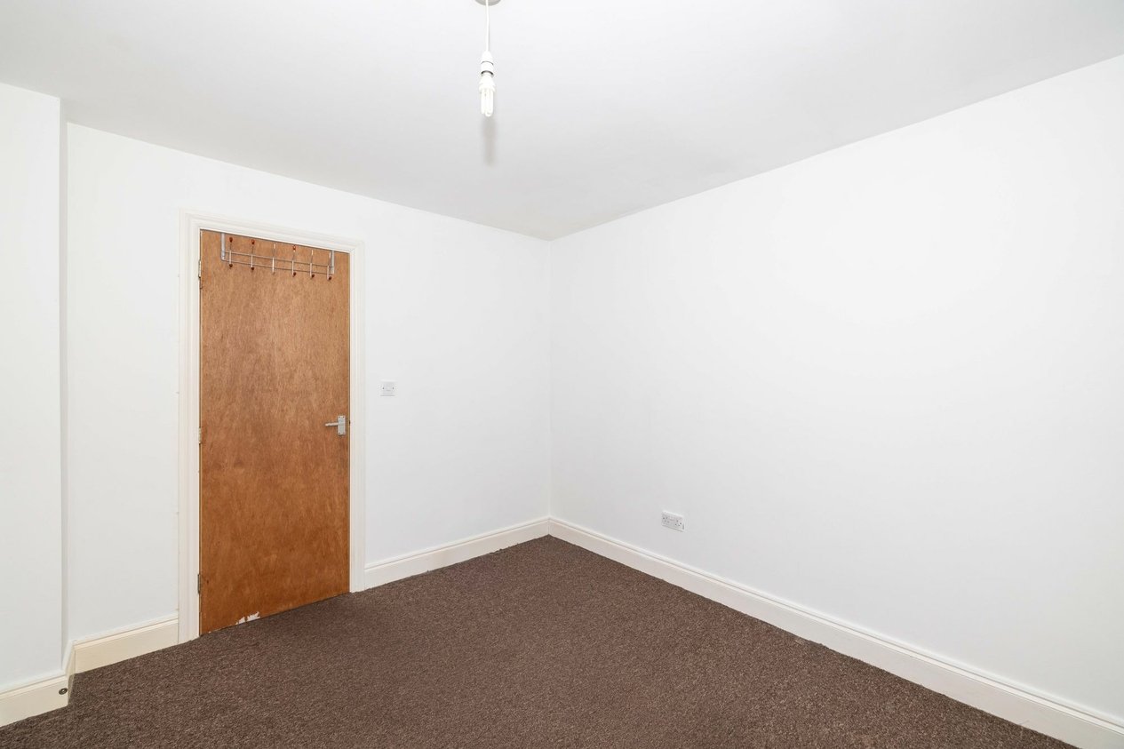 Properties To Let in 52 Godwin Road  Cliftonville