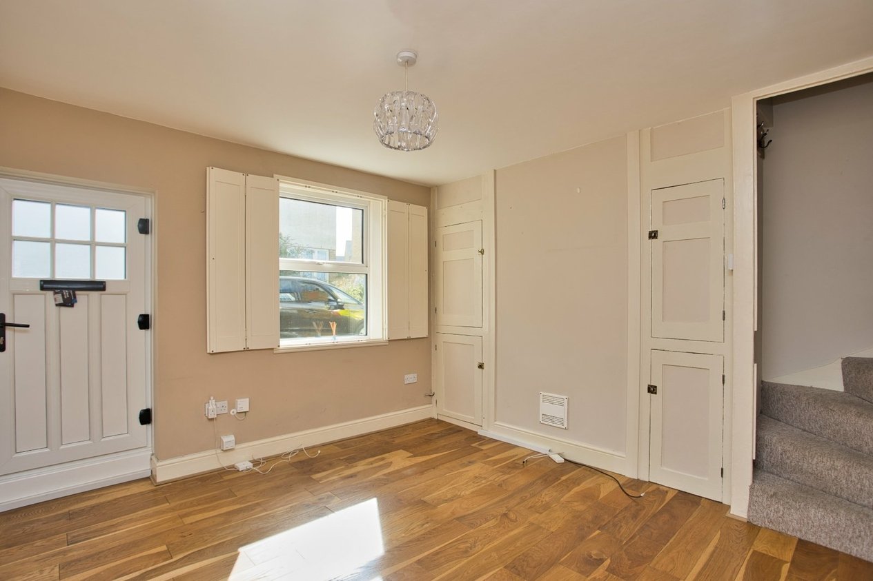 Properties Let Agreed in Golf Road Deal