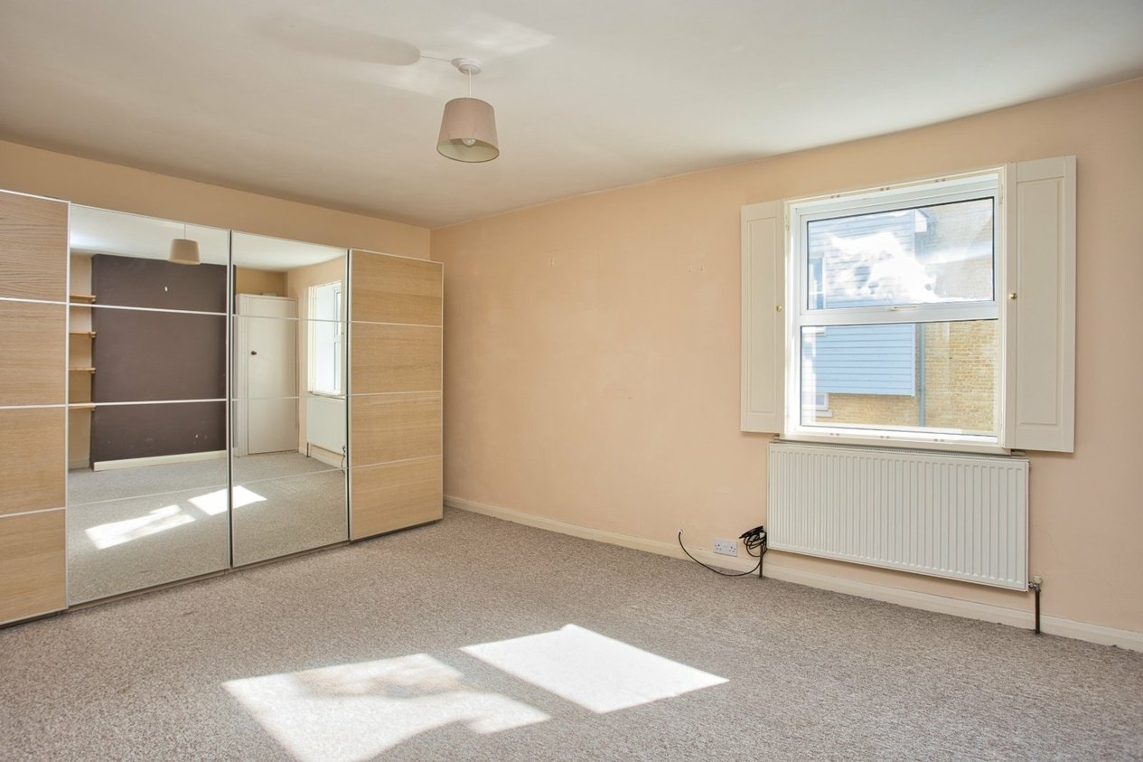 Properties Let Agreed in Golf Road Deal