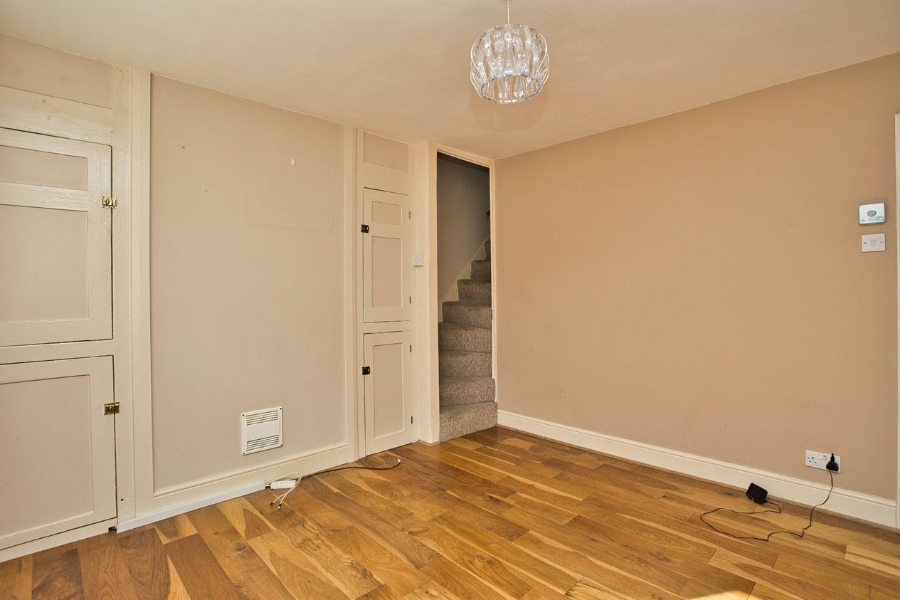 Properties Let Agreed in Golf Road Deal