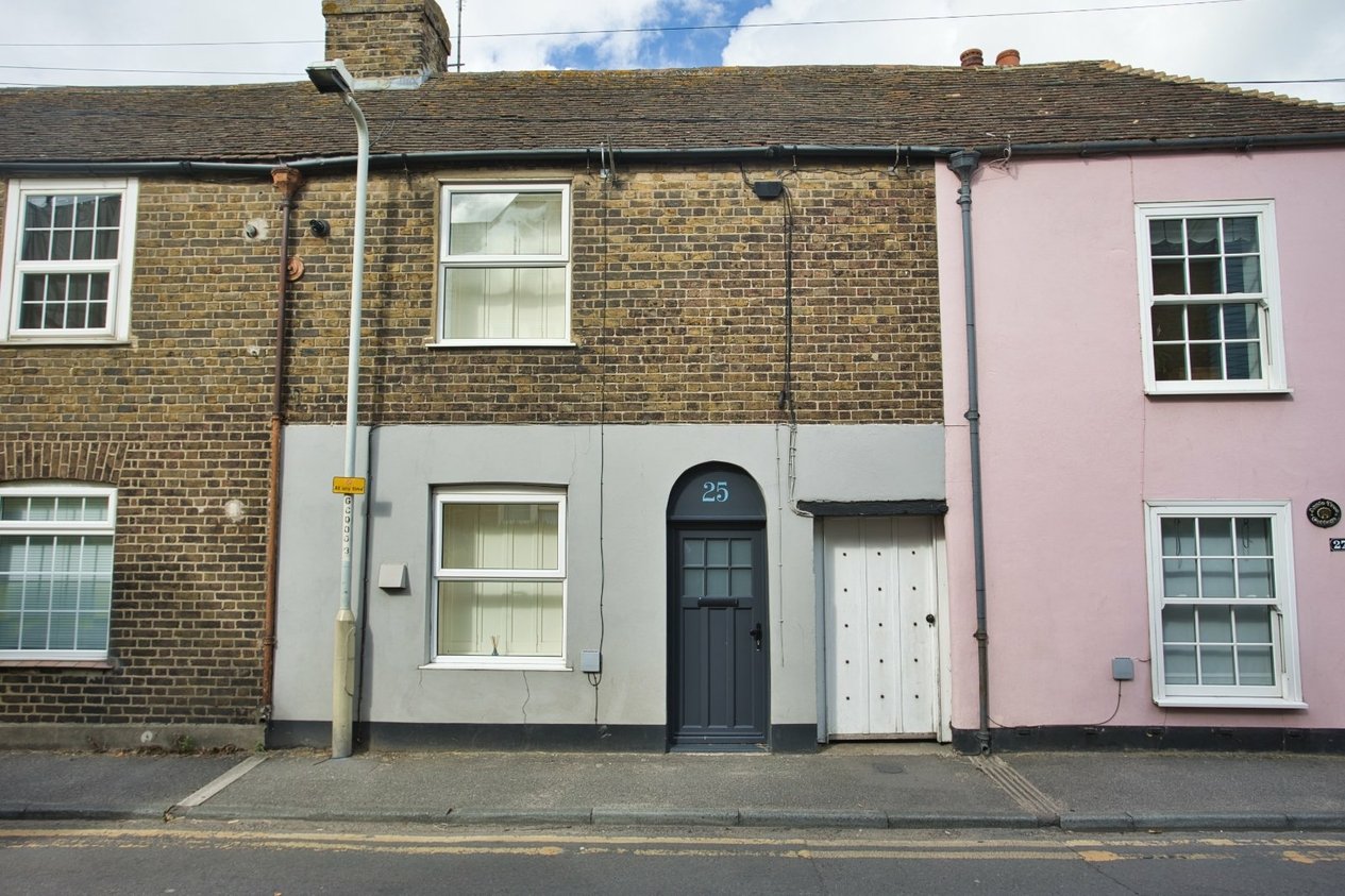Properties Let Agreed in Golf Road Deal