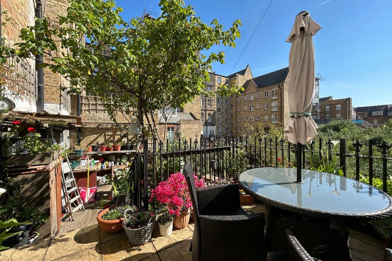 Properties To Let in Granville House Victoria Parade