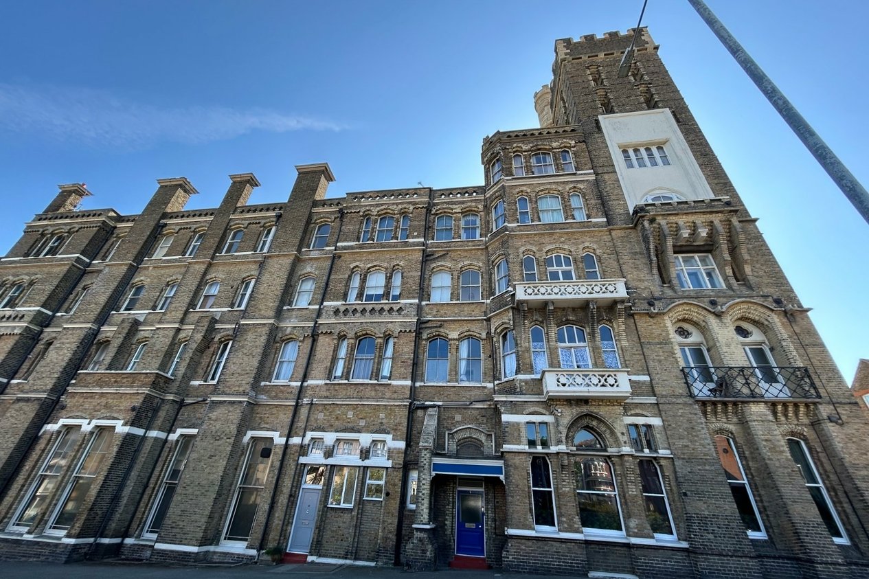 Properties To Let in Granville House Victoria Parade