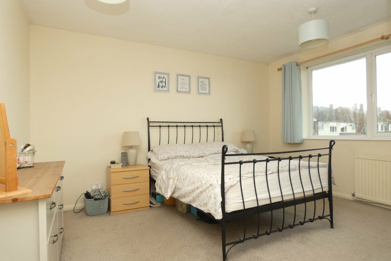 Properties To Let in Greenway Faversham