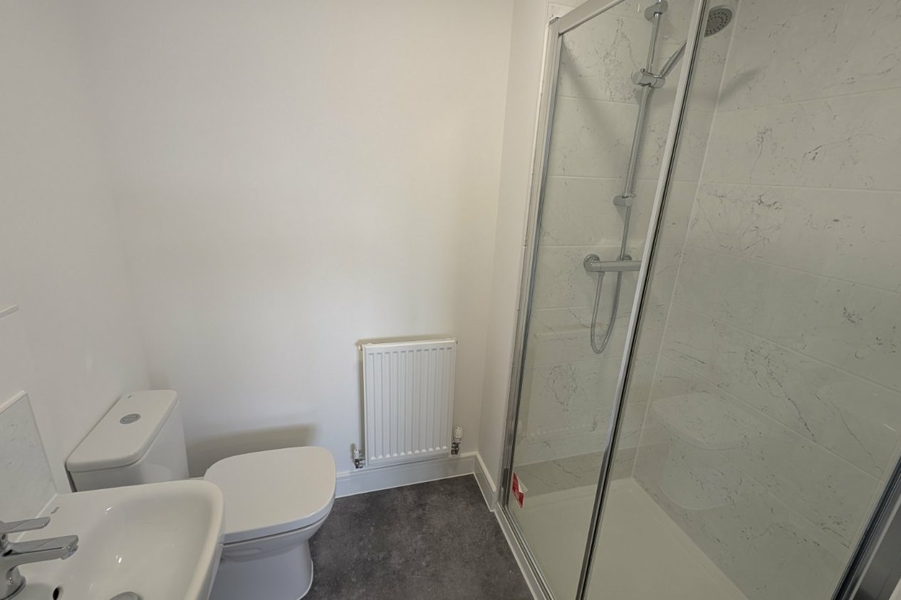 Properties To Let in Grenadier Drive Folkestone
