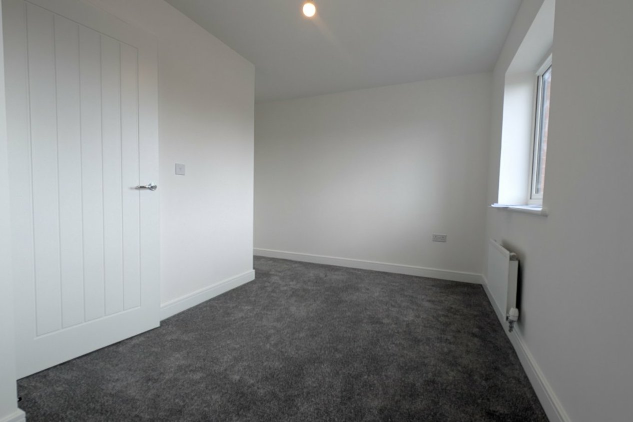 Properties To Let in Grenadier Drive Folkestone