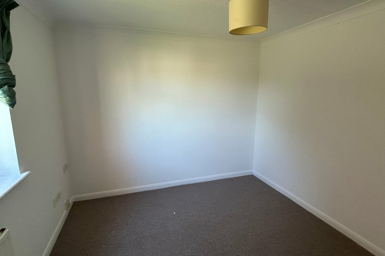 Properties Let in Greyfriars Court George Hill Road