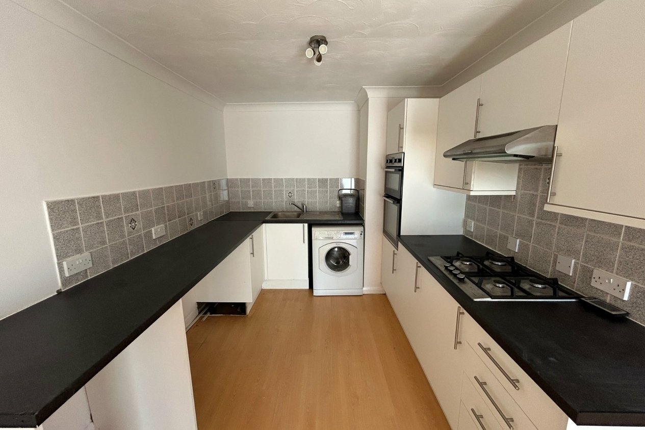 Properties Let in Greyfriars Court George Hill Road