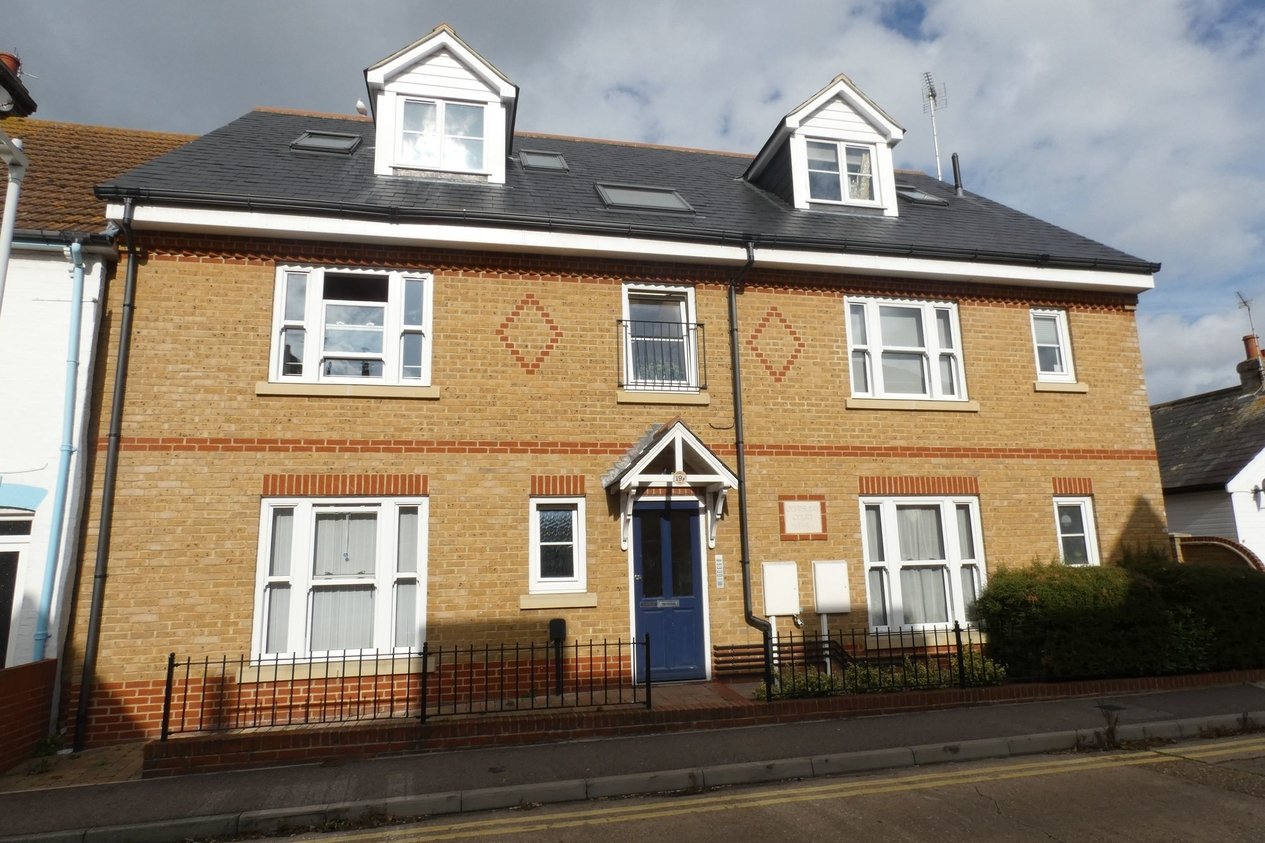 Properties Let Agreed in Harwich Street  Whitstable