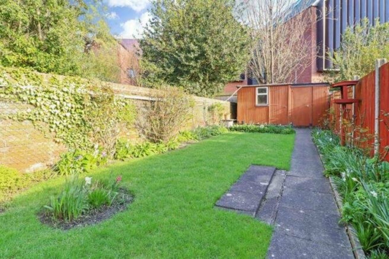 Properties To Let in Havelock Street Canterbury