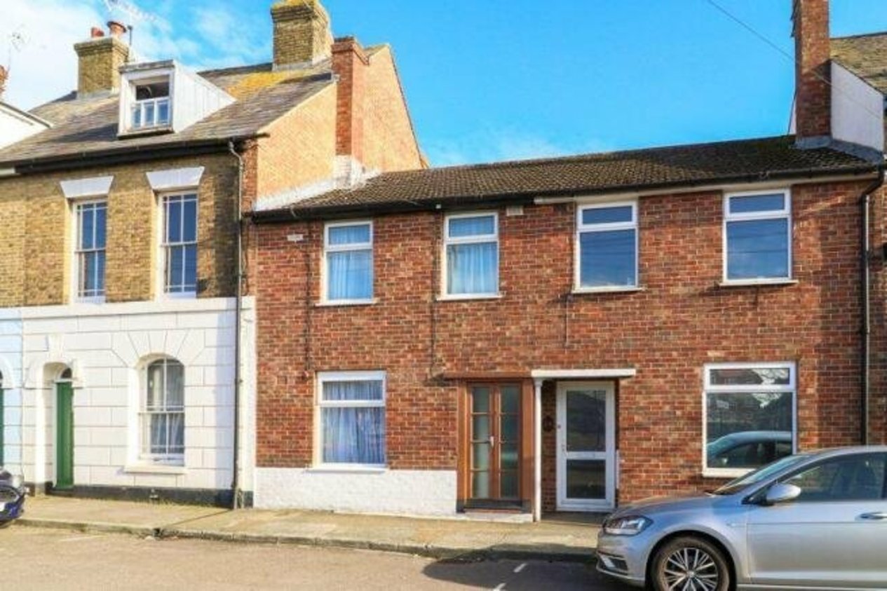 Properties To Let in Havelock Street Canterbury