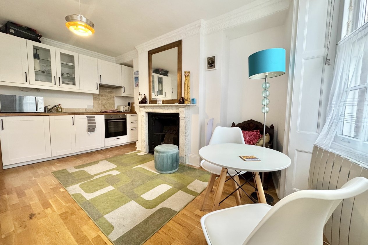 Properties To Let in Hawley Square Margate