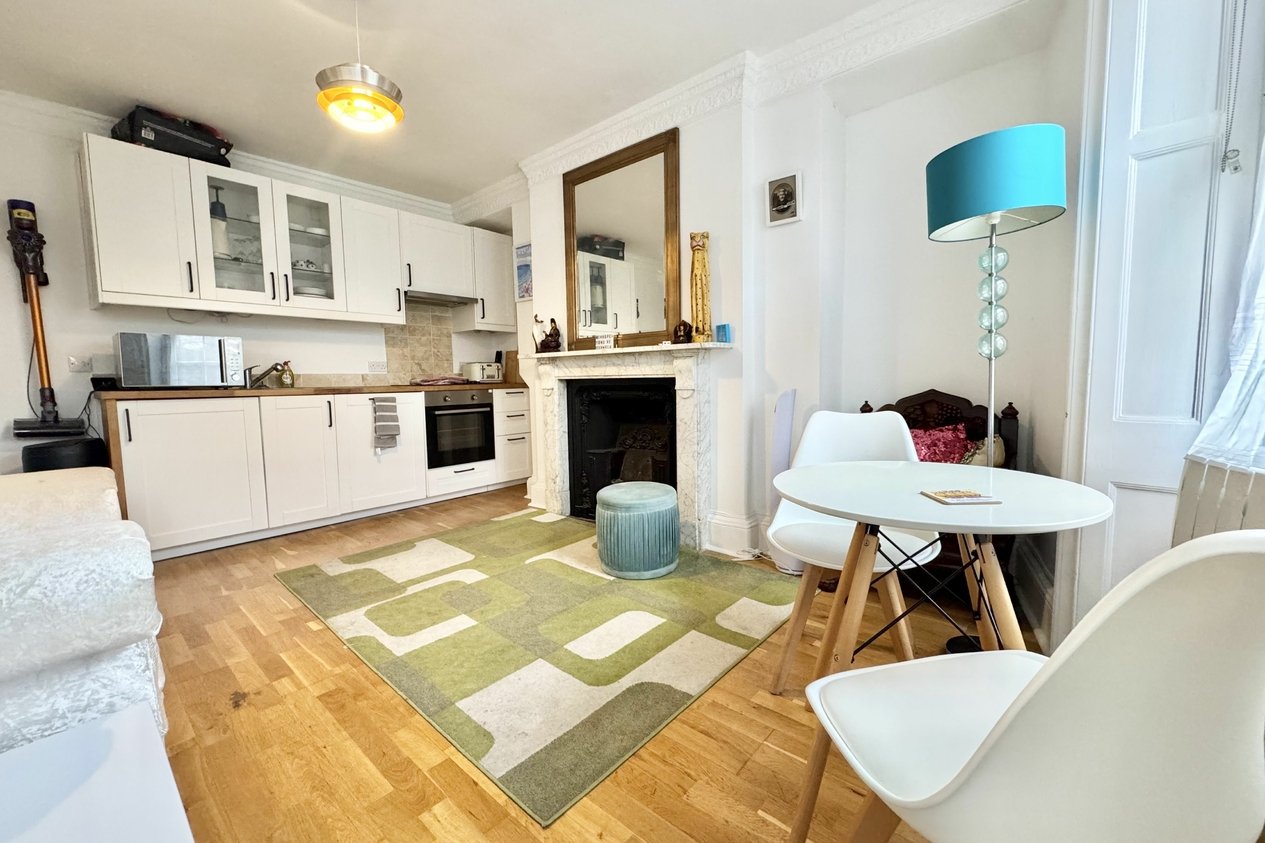Properties To Let in Hawley Square Margate