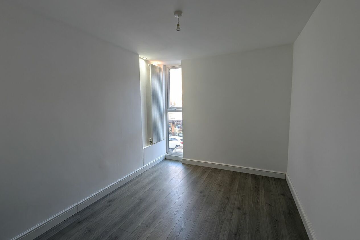Properties To Let in High Street  Dover