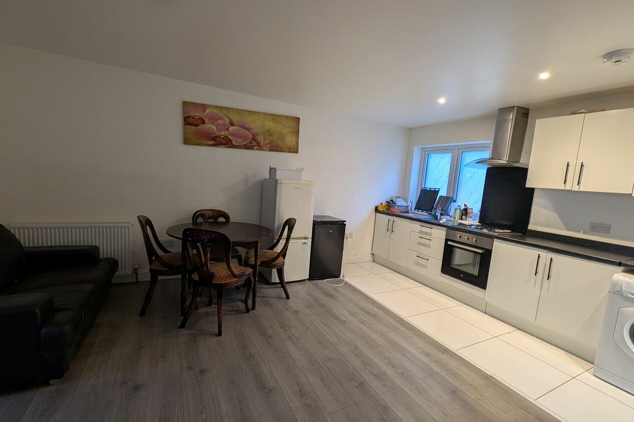 Properties Let Agreed in High Street  Dover