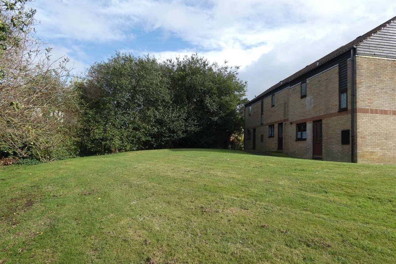 Properties Let Agreed in Holm Oak Close  Canterbury